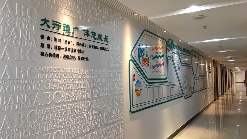 灯箱制作：从设计到成品的精细流程解析**